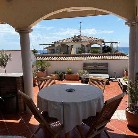 Cal Salmare Seafront Apartment With Rooftop Terrace And Pool Калафель Екстер'єр фото